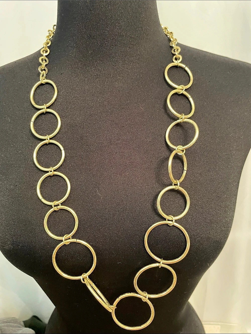 Gold-Tone Linked Ring Necklace 15” drop lobster clasp